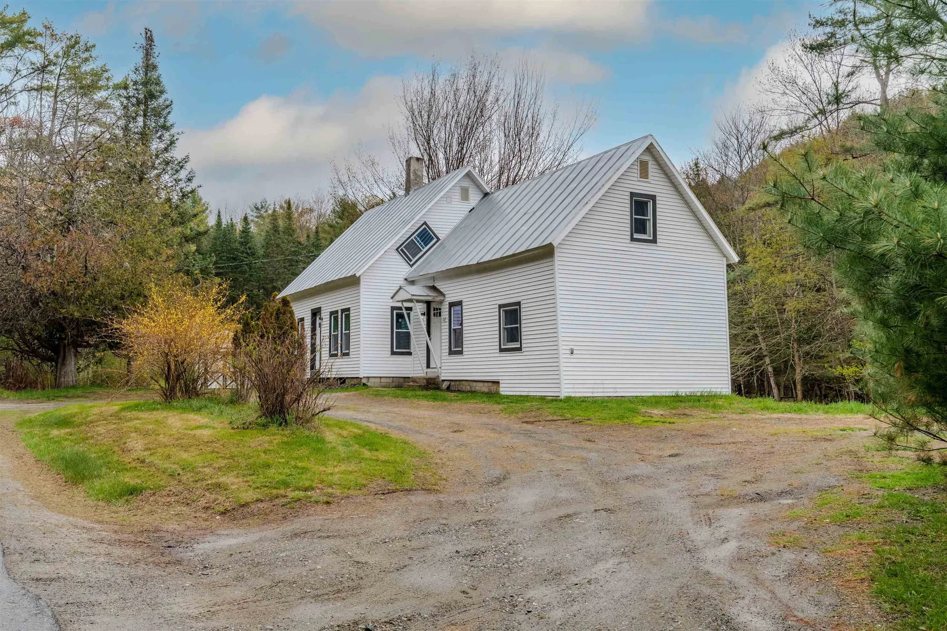269 Route 25c Piermont NH 03779