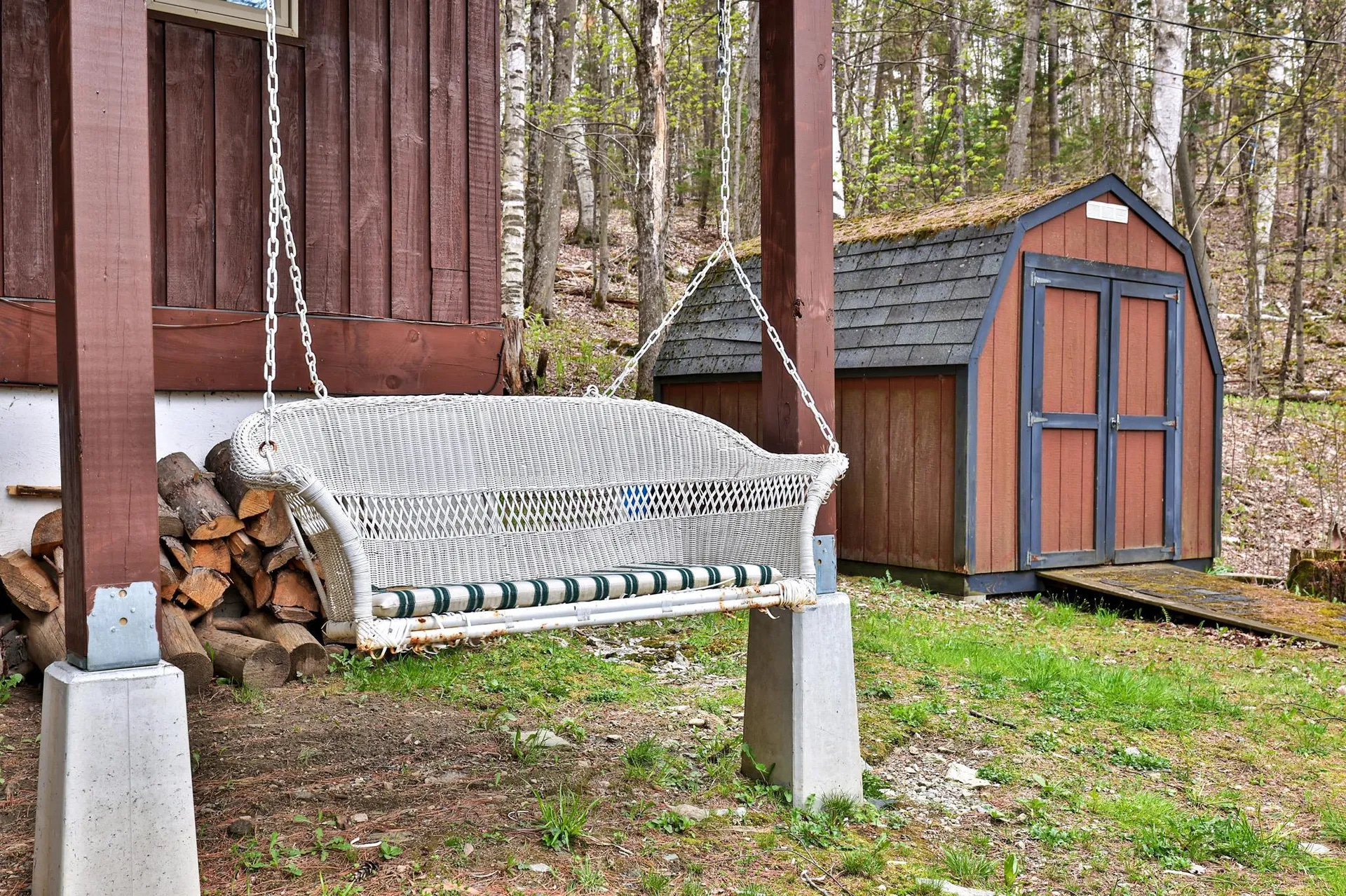 208 Great Hawk Road Rochester VT 05767