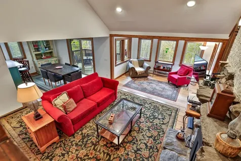 208 Great Hawk Road Rochester VT 05767