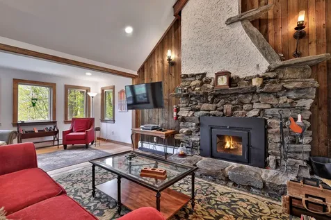 208 Great Hawk Road Rochester VT 05767