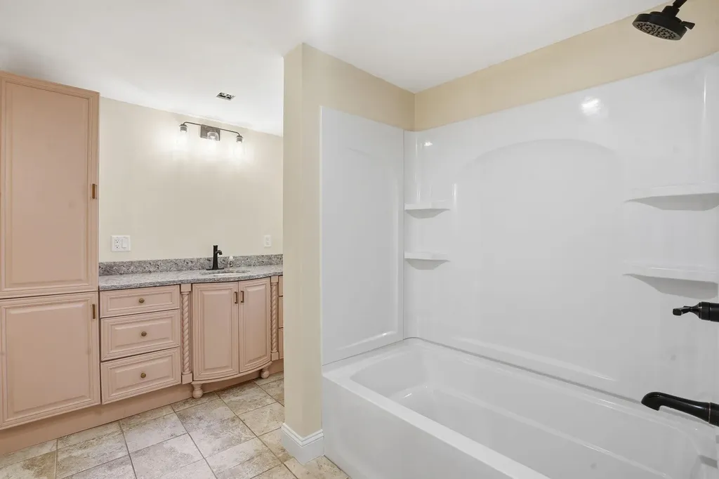 20 Orchard Terrace Salem NH 03079