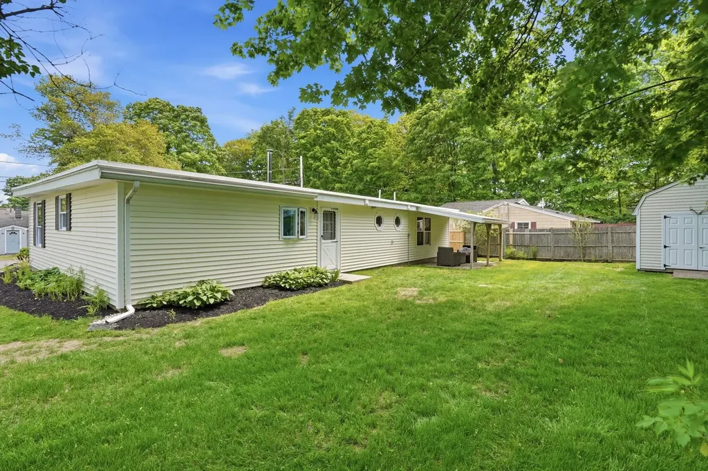 20 Orchard Terrace Salem NH 03079