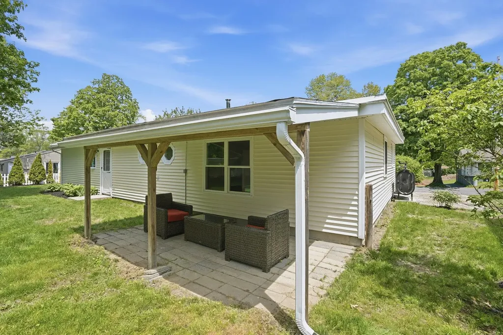 20 Orchard Terrace Salem NH 03079