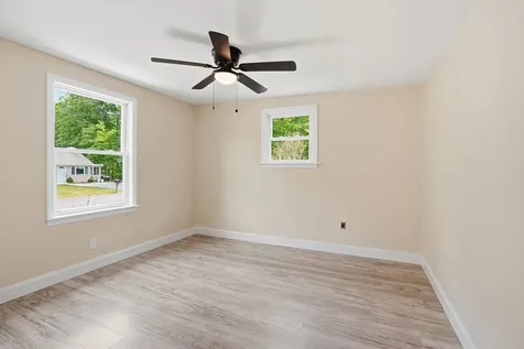 20 Orchard Terrace Salem NH 03079