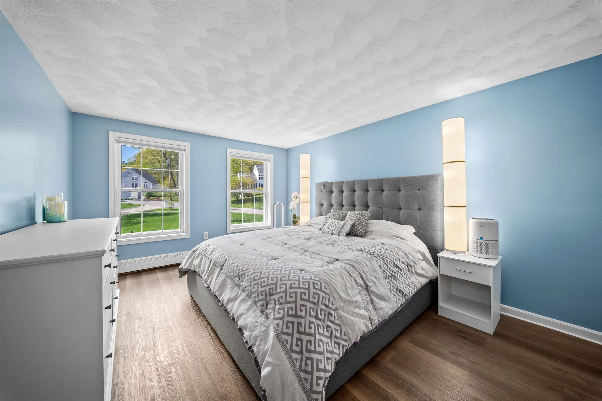 5 Treaty Court Sandown NH 03873
