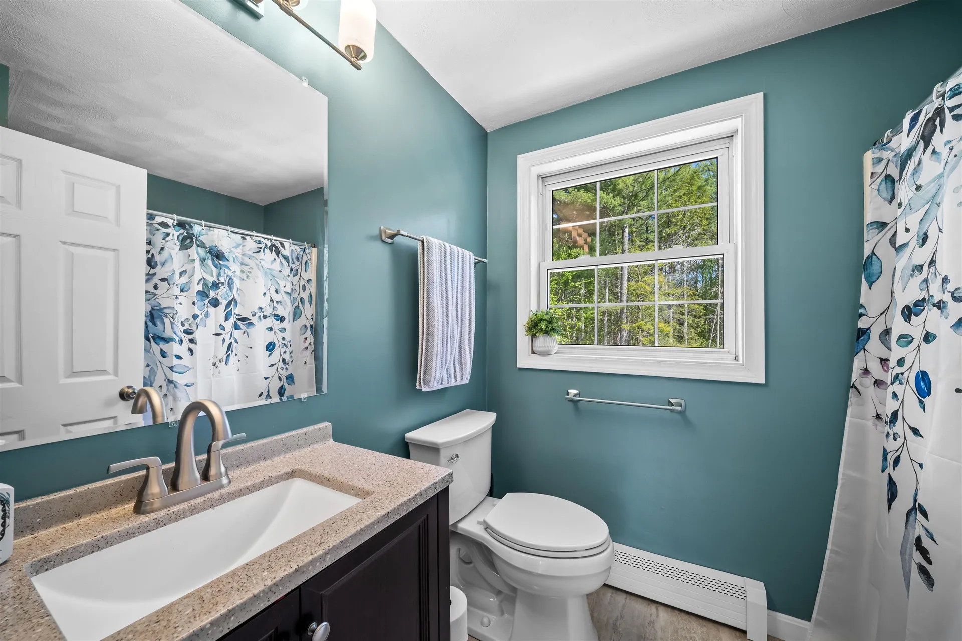 5 Treaty Court Sandown NH 03873