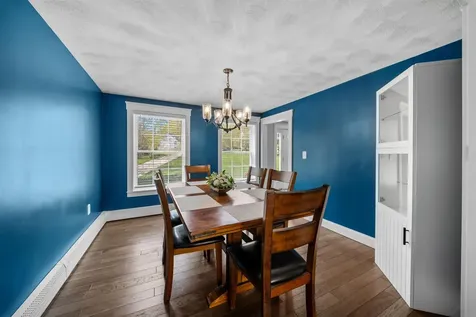 5 Treaty Court Sandown NH 03873