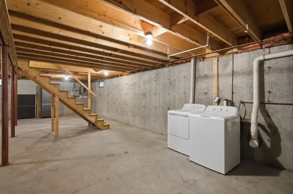 105 Albe Drive Bennington VT 05201