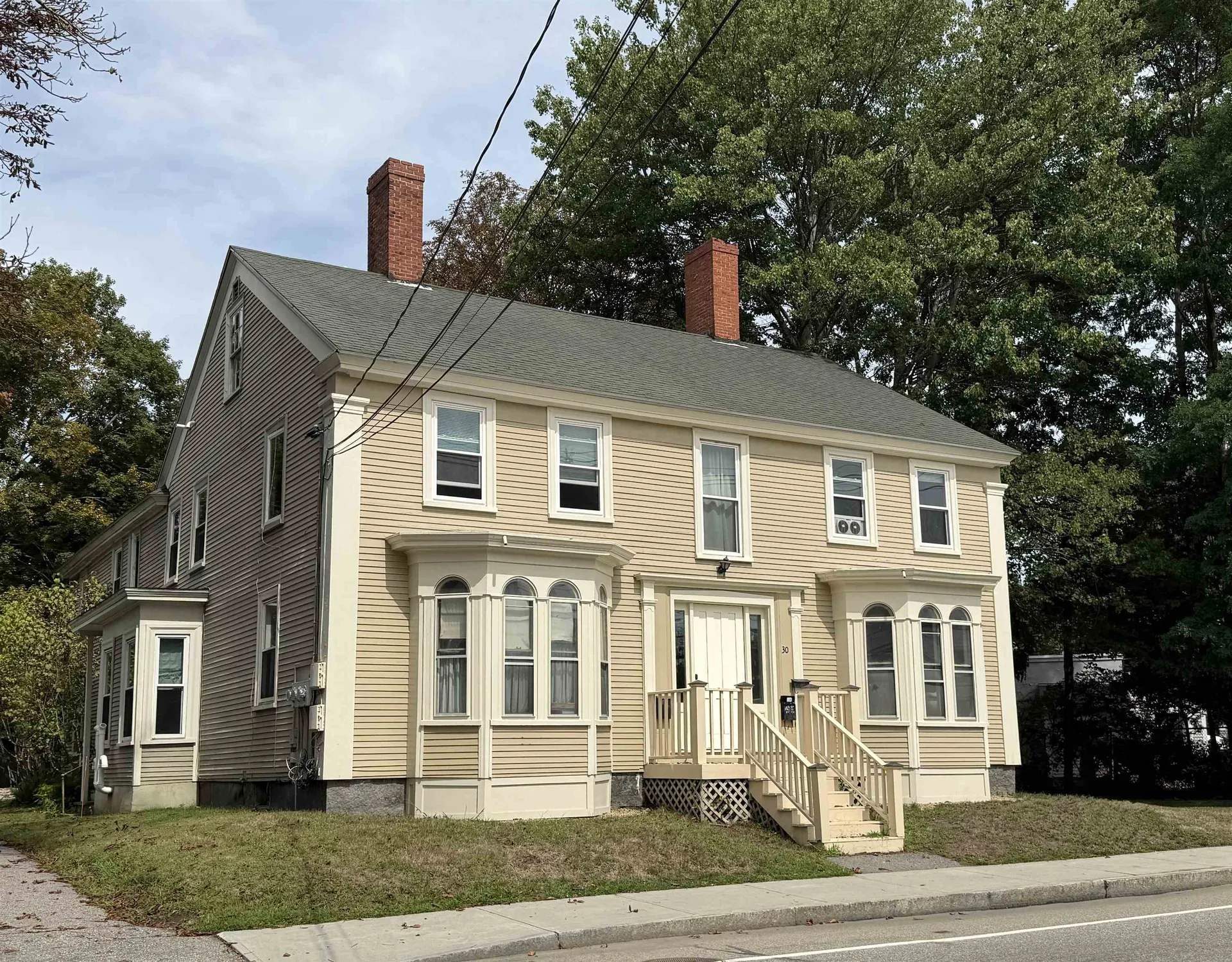 Exeter NH, 30 High Street, Unit 1