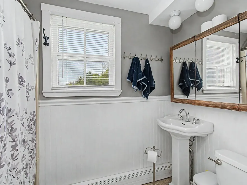 75 Stevens Orchard Road Orwell VT 05760