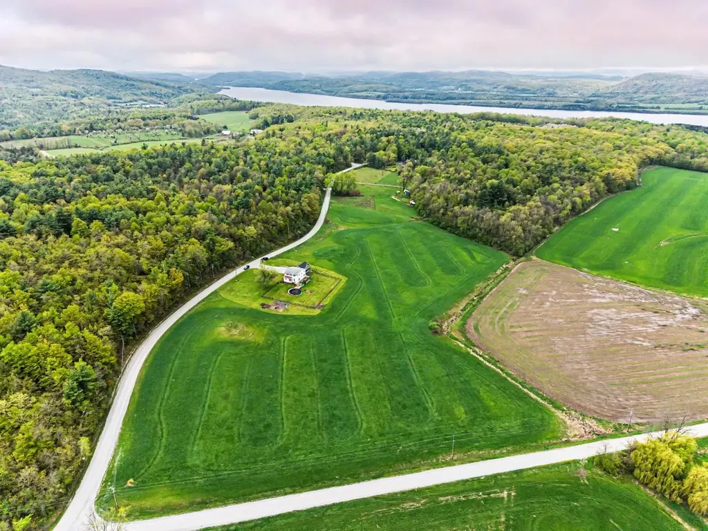 75 Stevens Orchard Road Orwell VT 05760