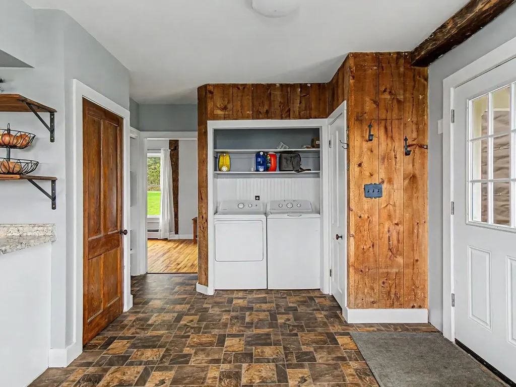 75 Stevens Orchard Road Orwell VT 05760