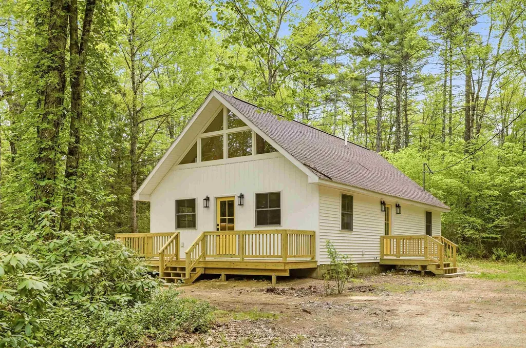 10 Glen Drive Barnstead NH 03225
