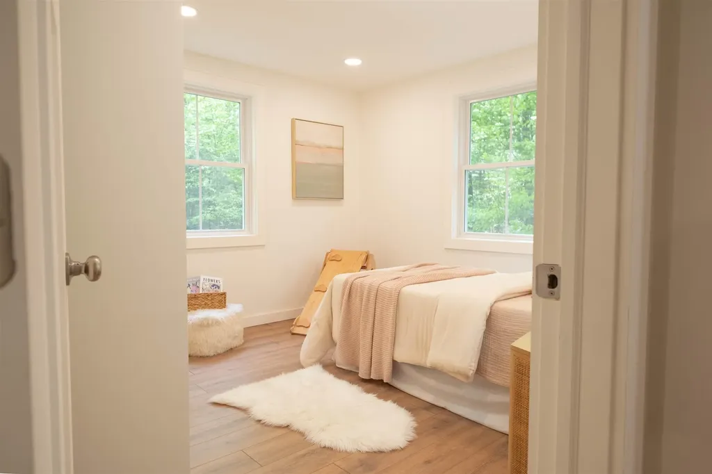10 Glen Drive Barnstead NH 03225