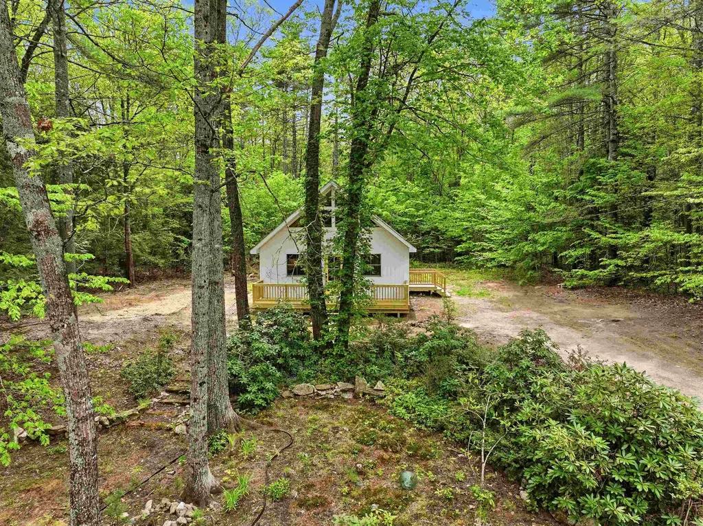 10 Glen Drive Barnstead NH 03225