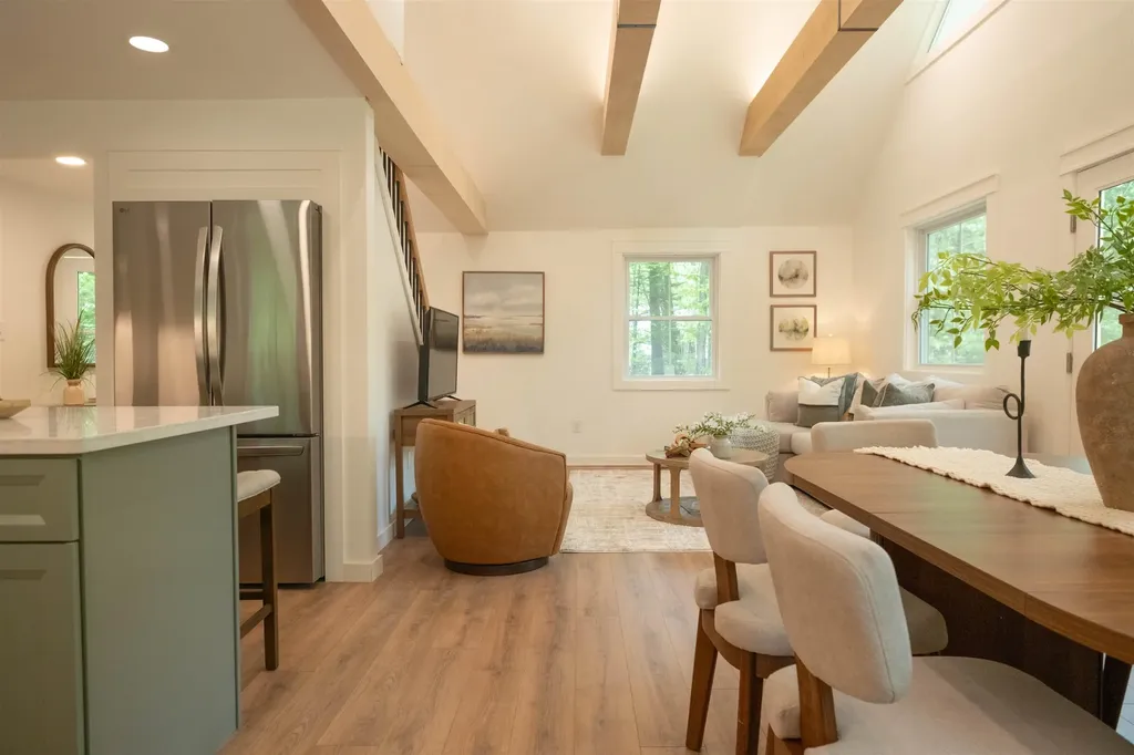 10 Glen Drive Barnstead NH 03225