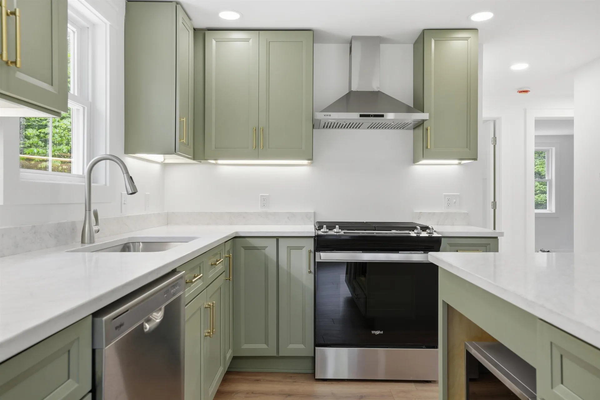 10 Glen Drive Barnstead NH 03225