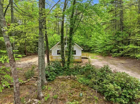 10 Glen Drive Barnstead NH 03225
