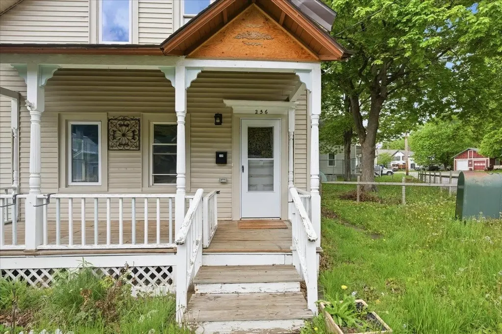 256 Union Street Bennington VT 12090