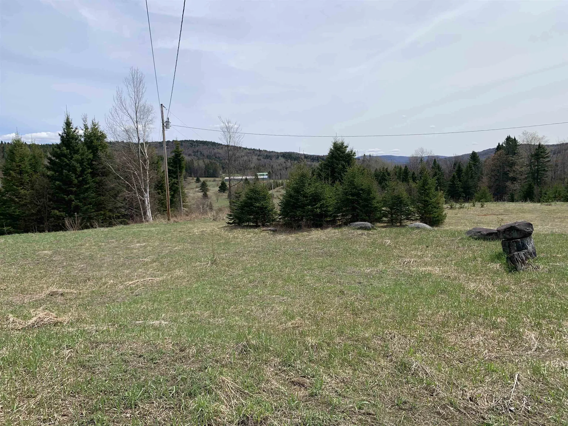 53 North Hill Road Stewartstown NH 03597
