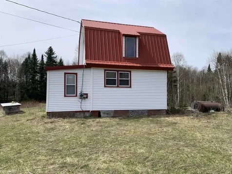 53 North Hill Road Stewartstown NH 03597