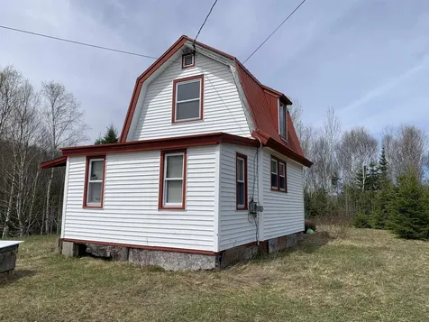 53 North Hill Road Stewartstown NH 03597