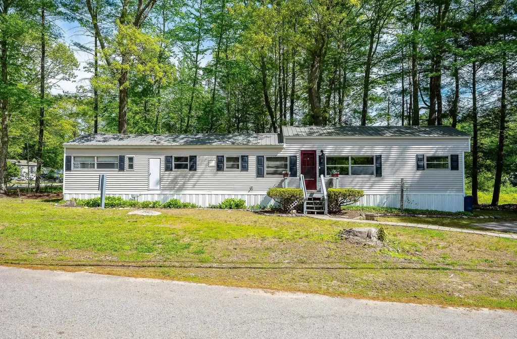 2 Hemlock Haven Drive Hampton NH 03842