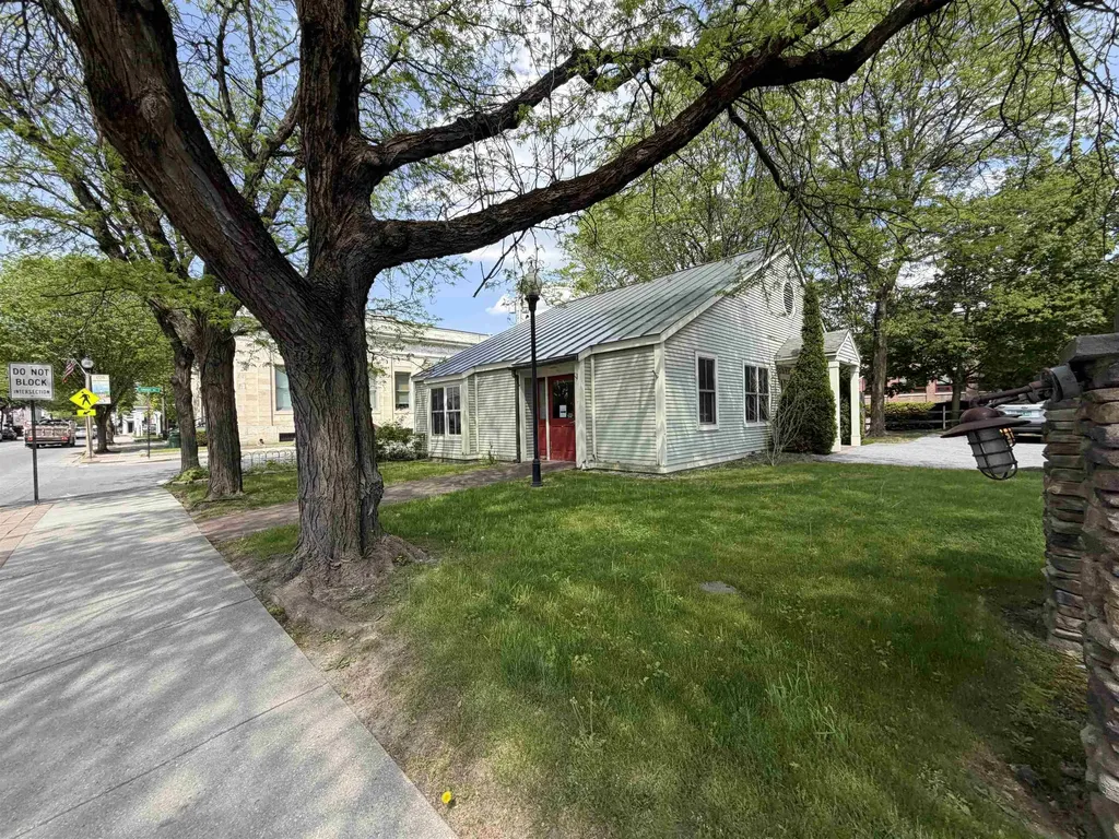 204 South Street Bennington VT 05201