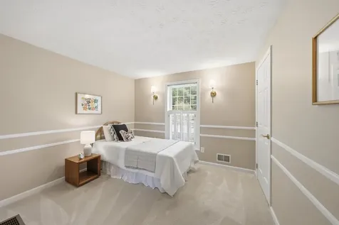 28 Rosegate Farm Drive Manchester NH 03109