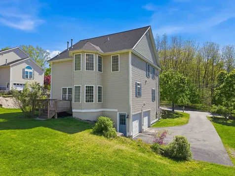 28 Rosegate Farm Drive Manchester NH 03109
