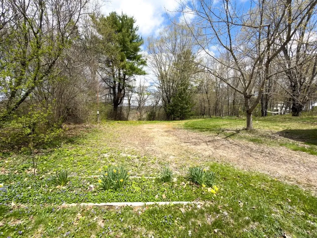 131 Grove Street Littleton NH 03561