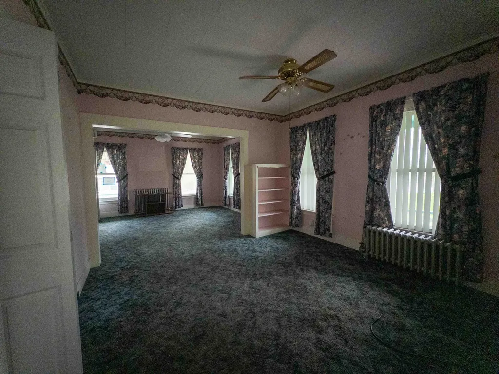 131 Grove Street Littleton NH 03561