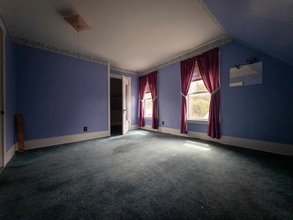 131 Grove Street Littleton NH 03561