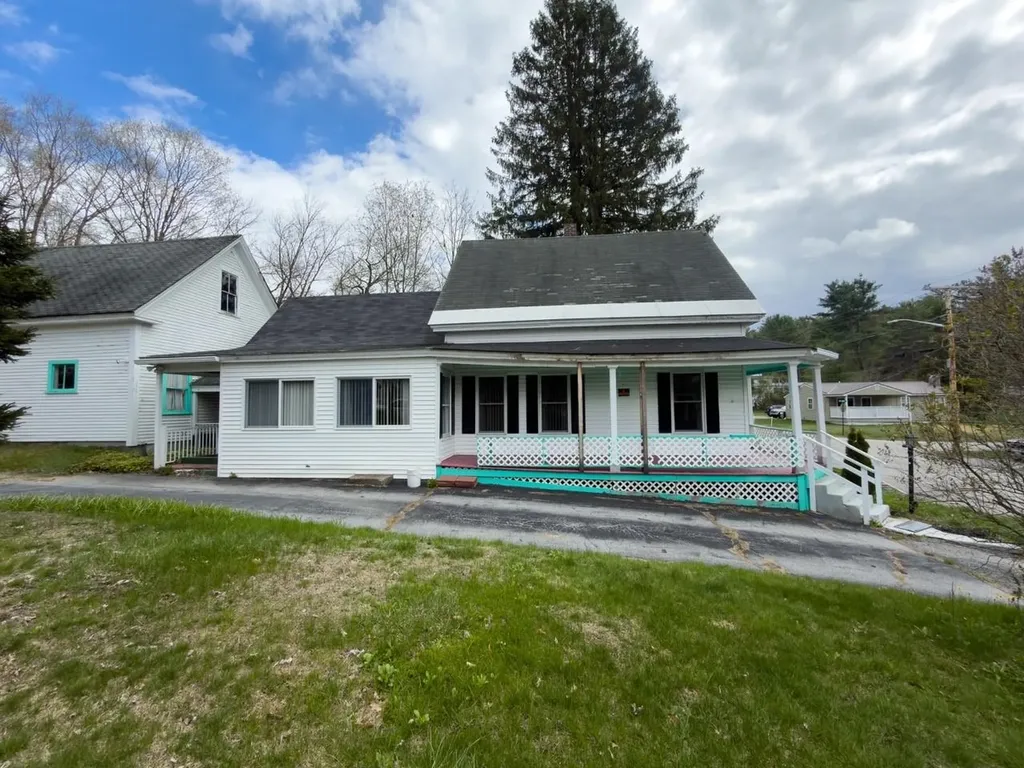 131 Grove Street Littleton NH 03561