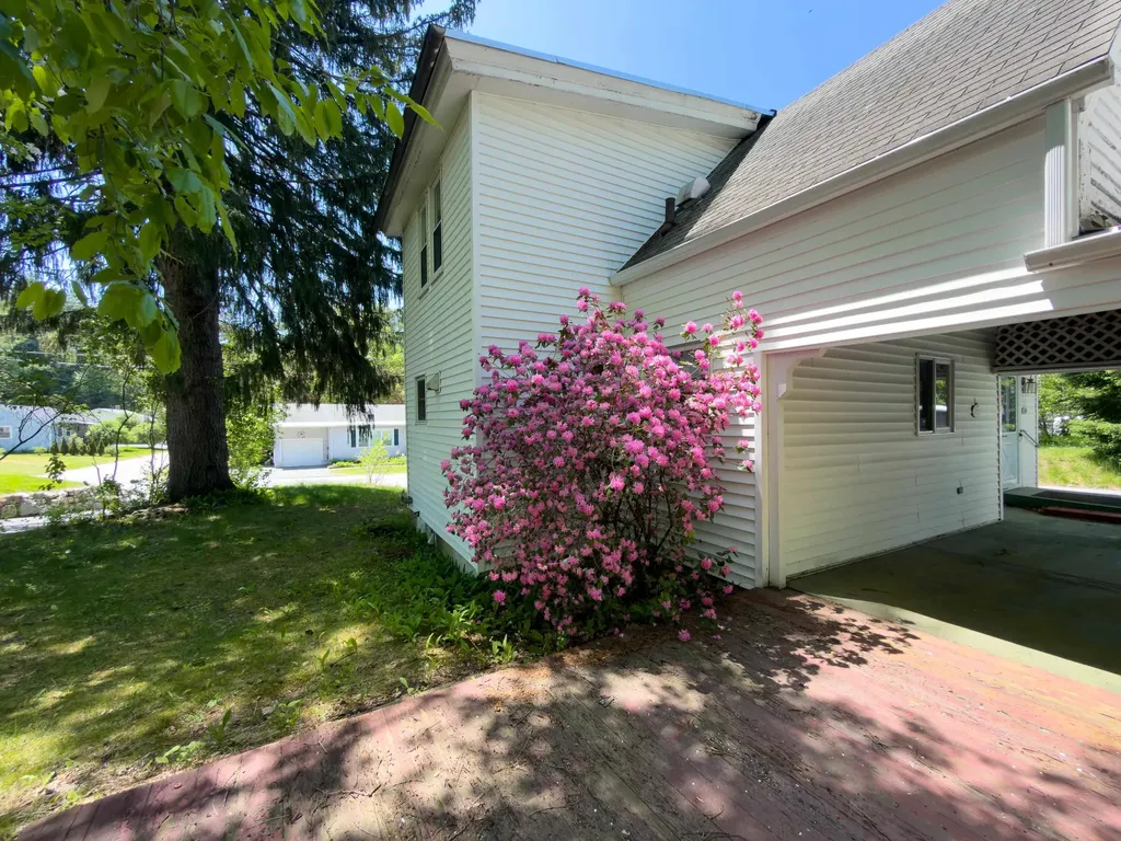 131 Grove Street Littleton NH 03561