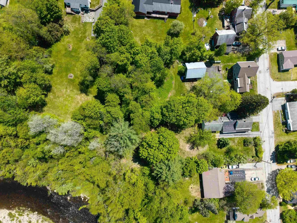 131 Grove Street Littleton NH 03561