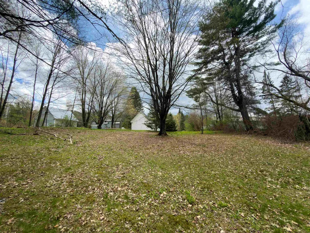 131 Grove Street Littleton NH 03561