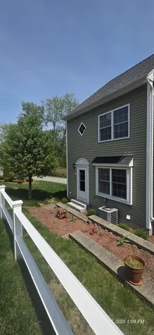38 Maple Street Derry NH 03038