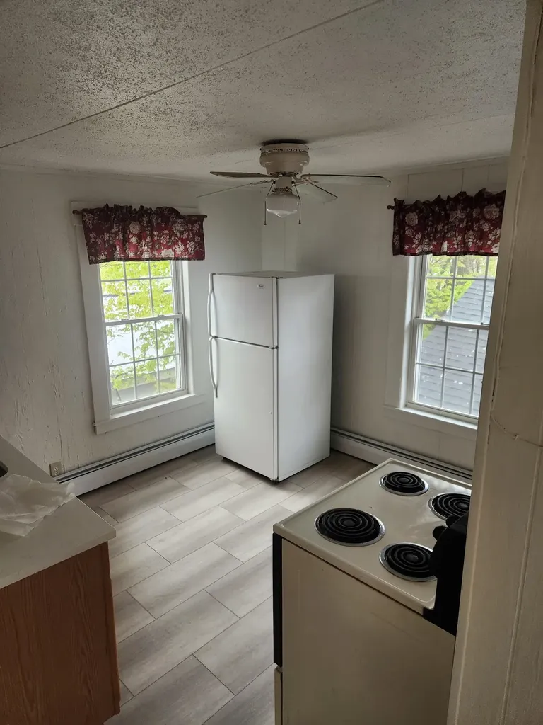 21 Plymouth Street Meredith NH 03253