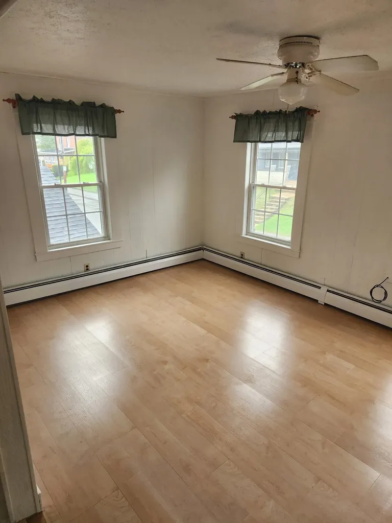 21 Plymouth Street Meredith NH 03253