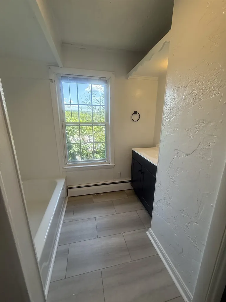 21 Plymouth Street Meredith NH 03253