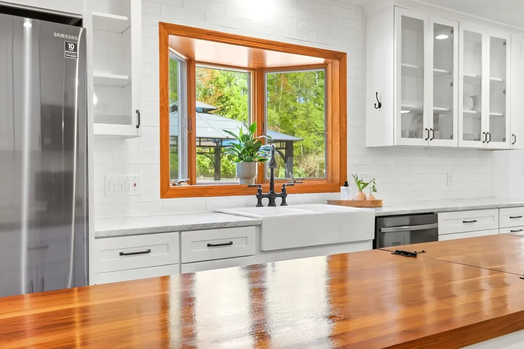 97 Dudley Road Brentwood NH 03833
