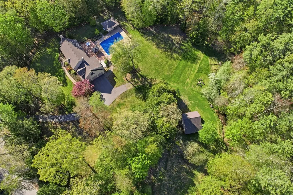97 Dudley Road Brentwood NH 03833