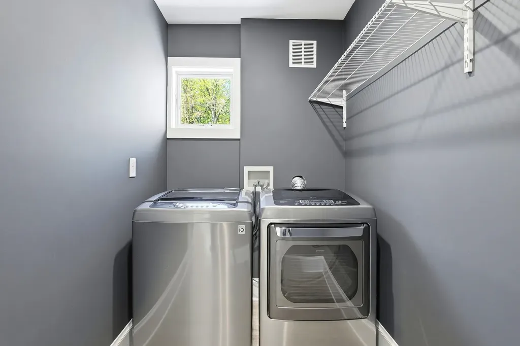 97 Dudley Road Brentwood NH 03833