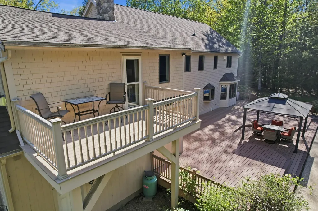 97 Dudley Road Brentwood NH 03833