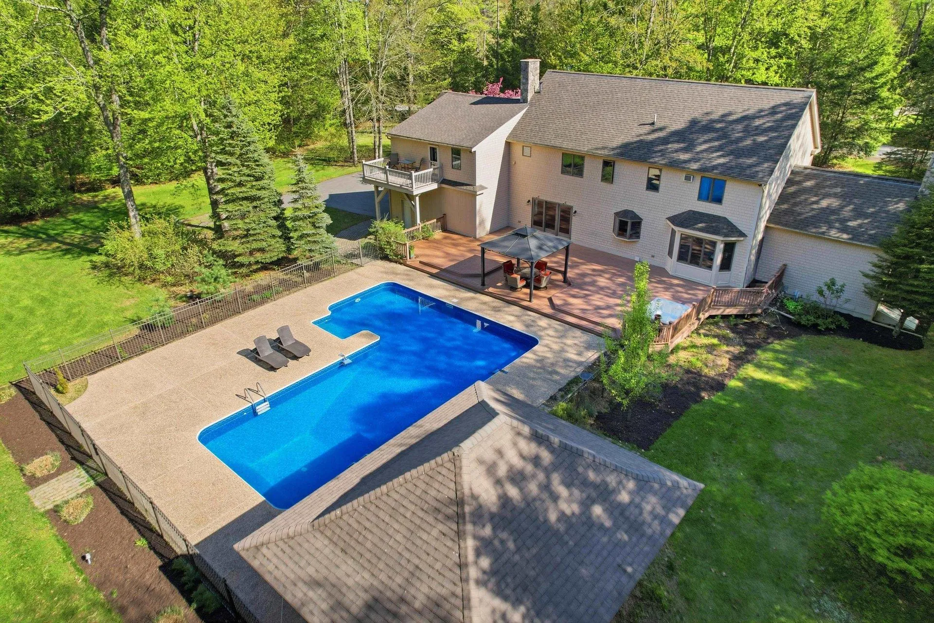 97 Dudley Road Brentwood NH 03833