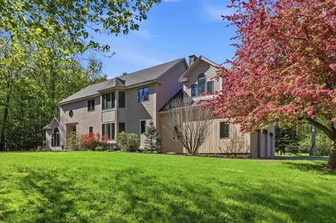 97 Dudley Road Brentwood NH 03833