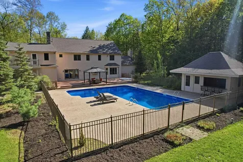97 Dudley Road Brentwood NH 03833