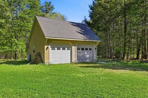 97 Dudley Road Brentwood NH 03833