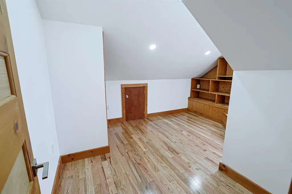 44 Coburn Woods Drive Nashua NH 03063